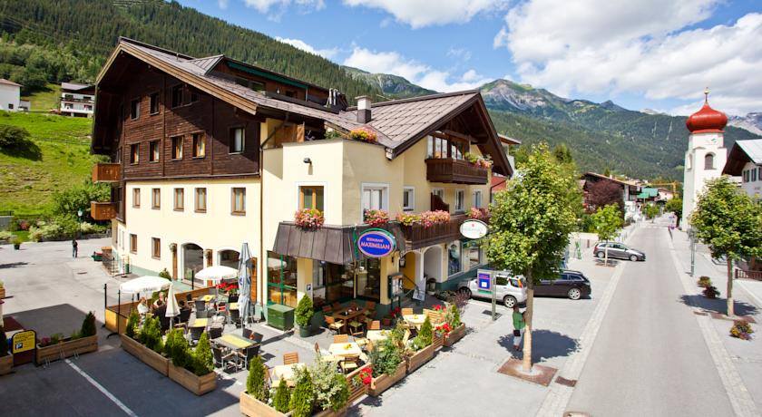  Our Hotel Montfort in the center of St. Anton